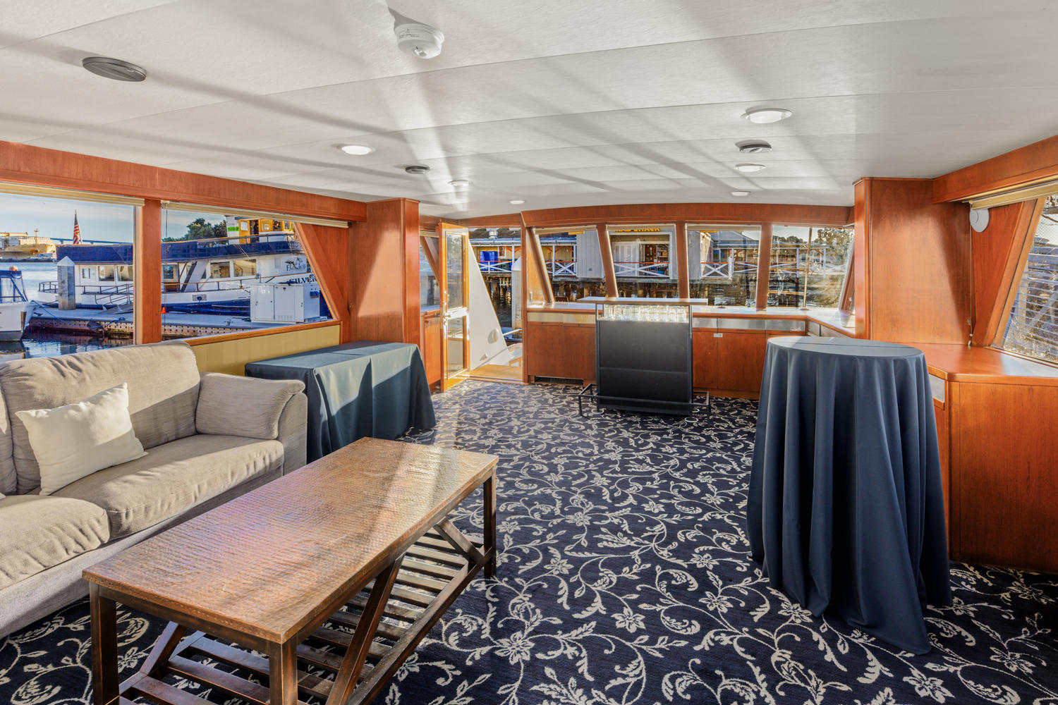 Main Deck – Aft View | Ideal space to set up a bar.